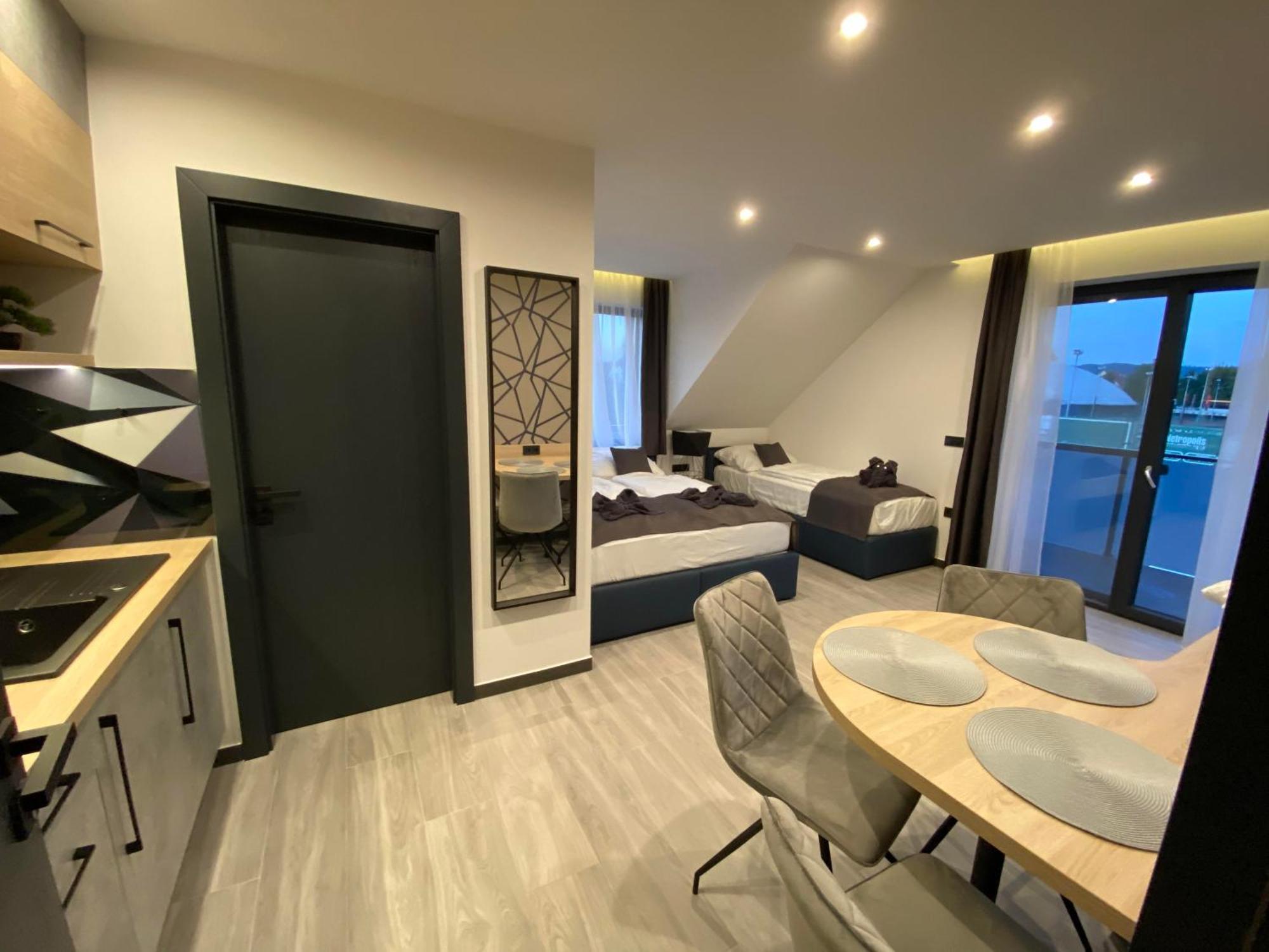 Luxury Apartments Keszthely Exterior photo